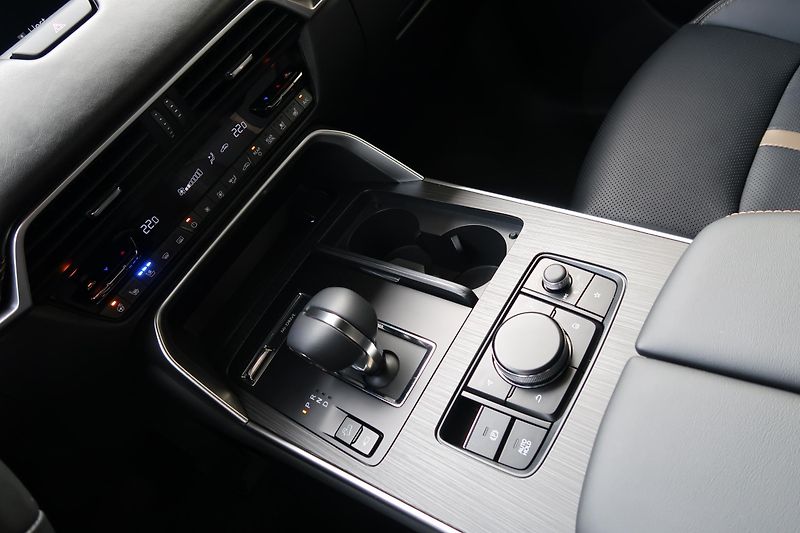 Mazda CX-80 (2026) 3,3 D254 AWD 8AT Homura Coso   - fotka 34 z 36