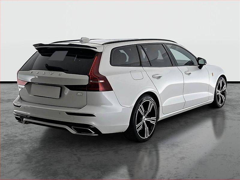 Volvo V60 (2021) R-Design T8 Twing Engine - fotka 5 z 27