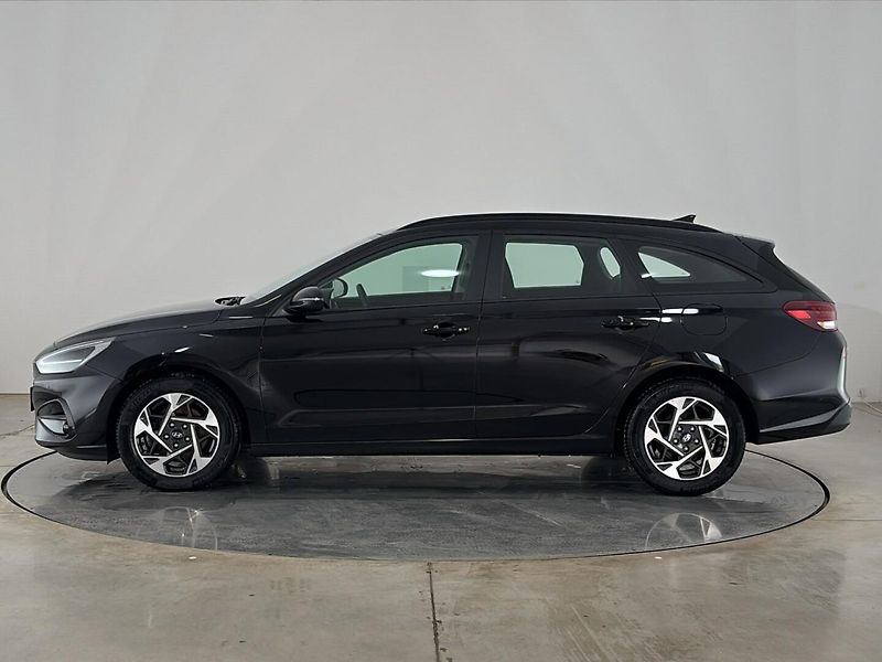Hyundai i30 Smart DCT - fotka 3 z 27