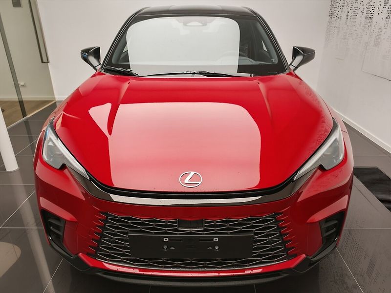 Lexus LBX Vibrant Edition - fotka 2 z 39