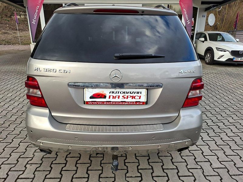Mercedes-Benz Třídy M (2007) 320CDI 165kW 4MATIC - fotka 8 z 35