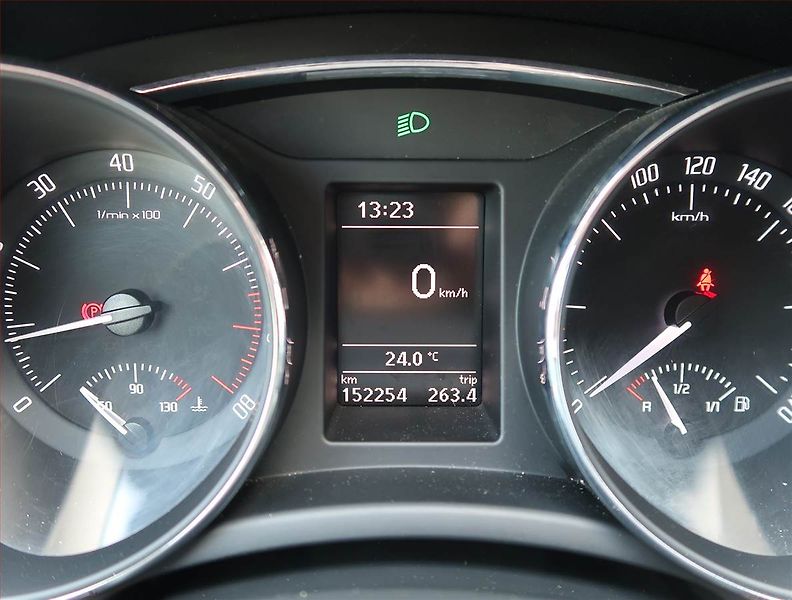 Škoda Superb (2013) Ambition 1.8 TSI, 4X4, Xenony - fotka 11 z 13