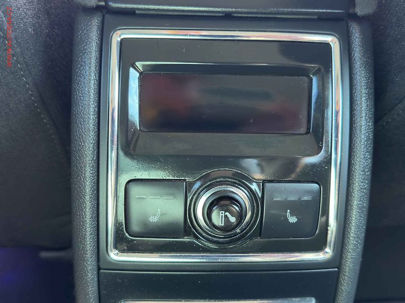 Škoda Superb (2012) 2.0 TDi 4x4, ČR, Bixen - fotka 19 z 22