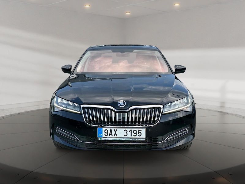 Škoda Superb (2023) STYLE 2.0TDI 147kW 4x4 DSG TAŽ - fotka 2 z 11