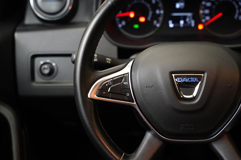 Dacia Duster - fotka 17 z 27