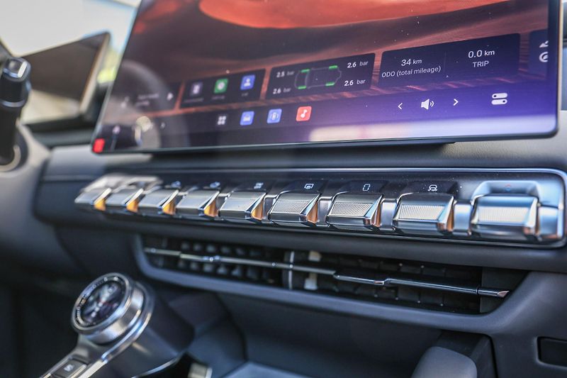 Dongfeng Ostatní (2026) M-HERO 817 II E1+a - fotka 7 z 12