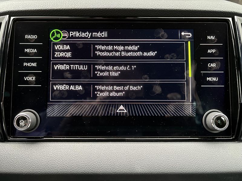 Škoda Karoq (2022) 2.0TSi 140kW 4x4SPORTLINE      - fotka 43 z 45