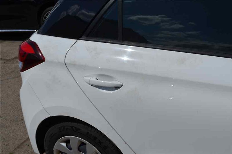 Hyundai i20 (2015) 1,2 - fotka 12 z 24
