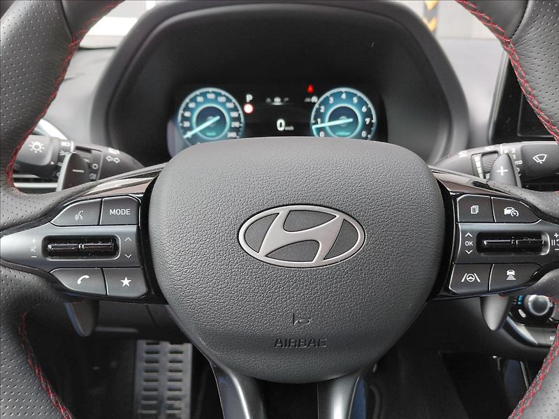 Hyundai i30 FB 1,5 TGDI DCT N LINE - fotka 15 z 22