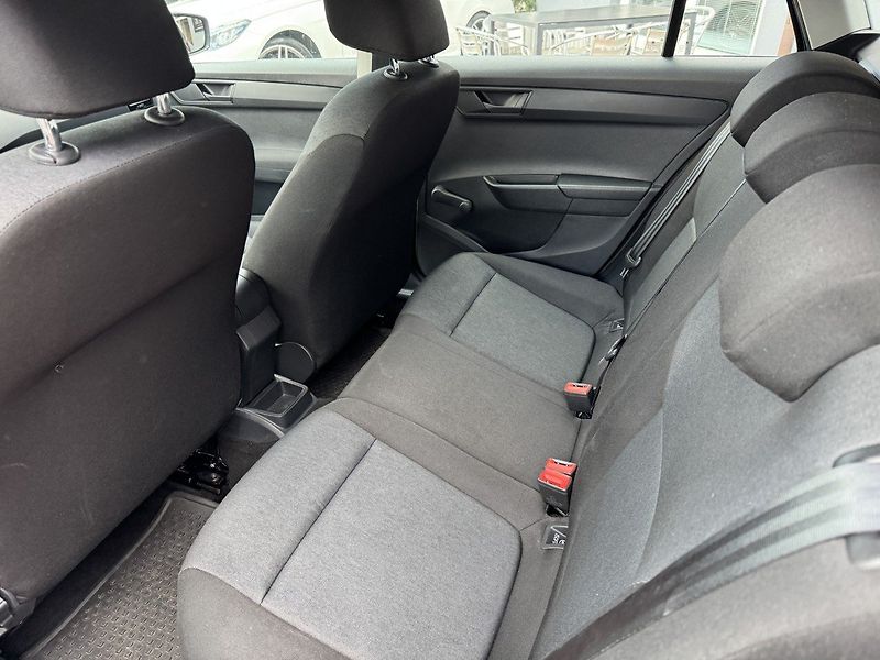Škoda Fabia (2016) 1.2TSi Active Klimatizace - fotka 22 z 50