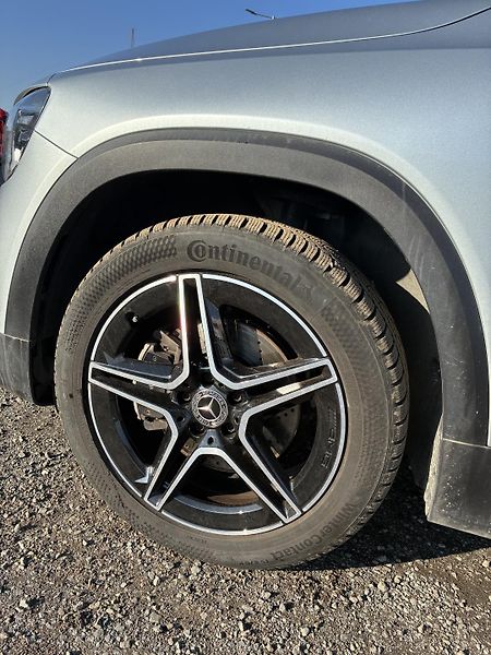 Mercedes-Benz GLB (2024) 200d 4MATIC - fotka 9 z 14
