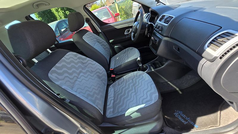Škoda Roomster 1.4 16V STYLE ZADÁNO - fotka 19 z 37