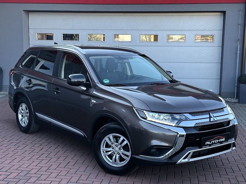 Mitsubishi Outlander (2019) 2.0i Mivec Digi Klima Kamera - fotka 1 z 48
