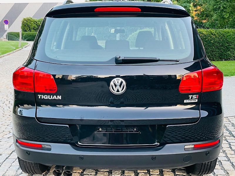 Volkswagen Tiguan 1.4TSI MANUÁL SERVISKA SENZORY - fotka 14 z 45