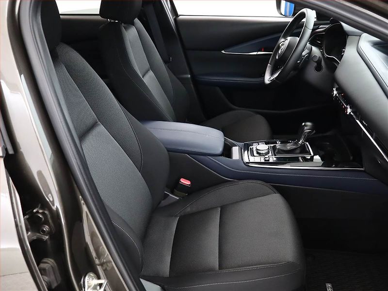 Mazda CX-30 (2021) Plus Skyactiv-G 2.0 - fotka 7 z 21