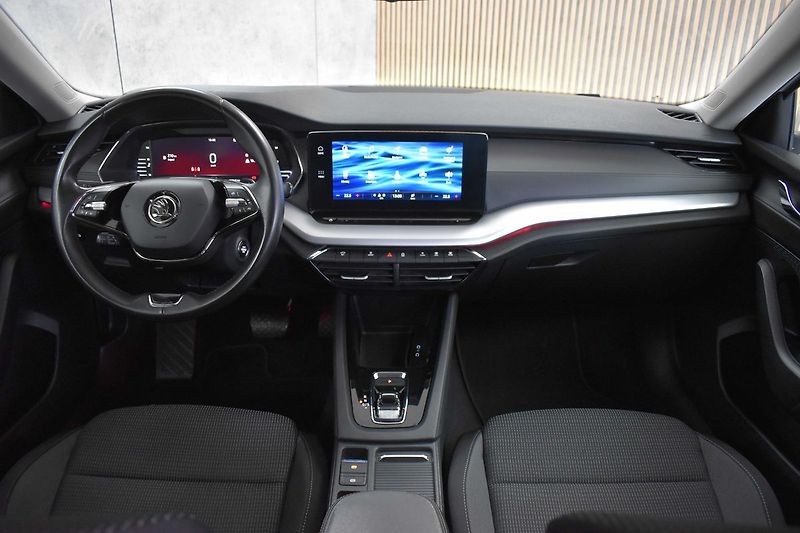 Škoda Octavia 2.0TDI*110kW DSG*BLIS*ACC*DPH* - fotka 7 z 35