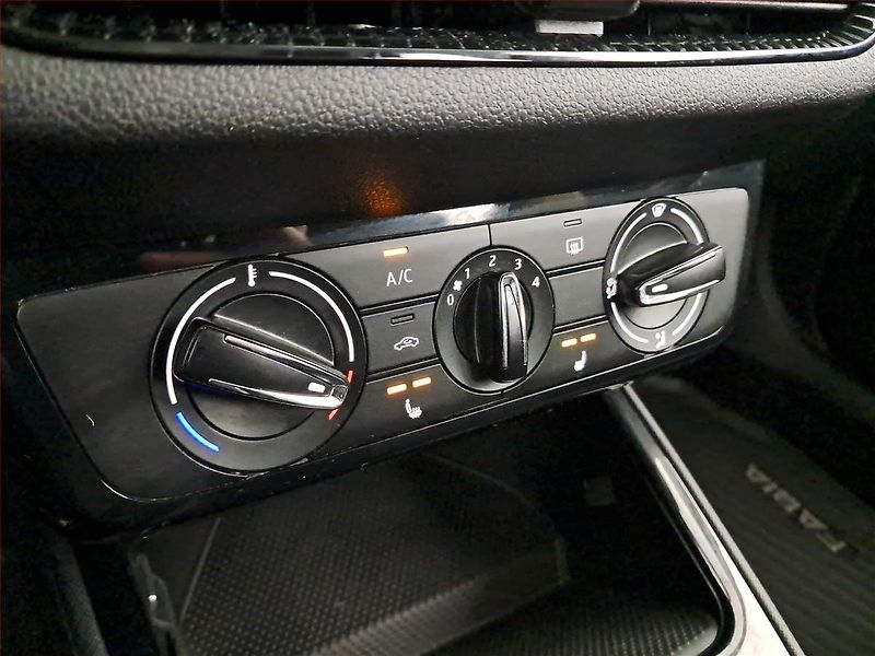 Škoda Fabia (2023) Ambition 1.0, ČR,1.maj - fotka 16 z 17