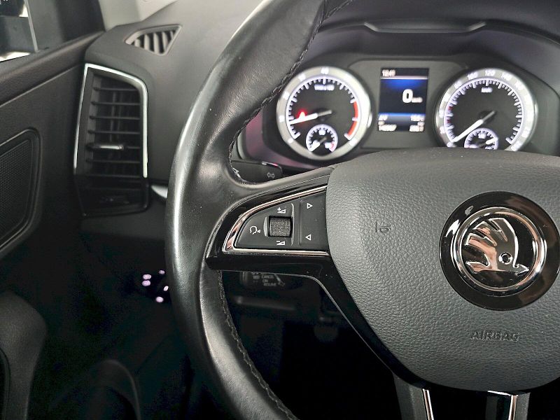 Škoda Karoq (2019) 1.5TSI 110KW AMBITION - fotka 9 z 30