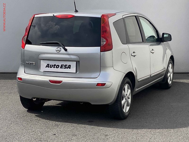 Nissan Note (2008) 1.4i, Acenta - fotka 4 z 13