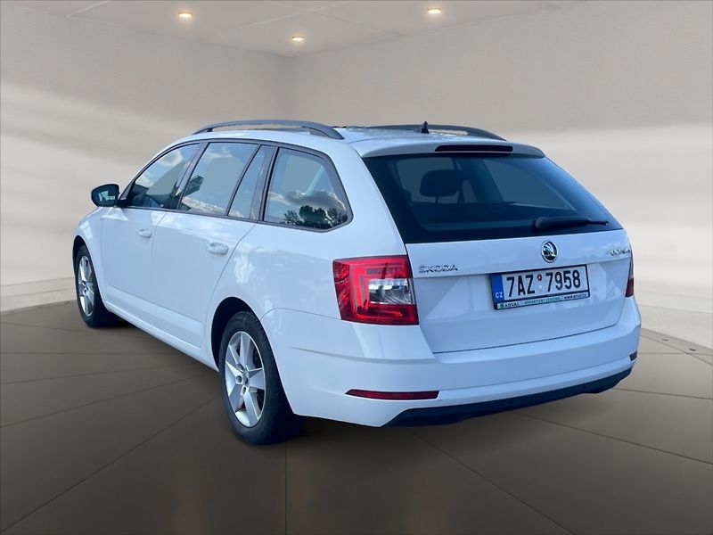 Škoda Octavia 1,5 TSI Ambition - fotka 4 z 11