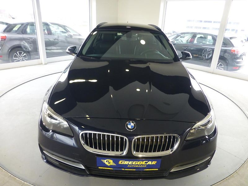 BMW Řada 5 (2016) 520D-KAMERA*ALU**XENONY - fotka 2 z 29