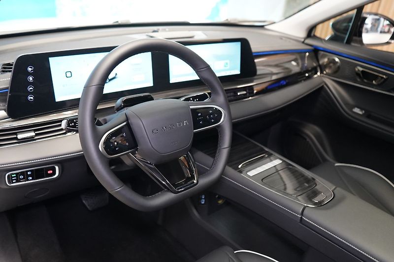 Omoda 5 PREMIUM 1.6 T-GDI DCT - fotka 10 z 28