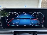 Mercedes-Benz GLE (2023) 400d 4MATIC 9GTRONIC AMG Paket - náhled 62