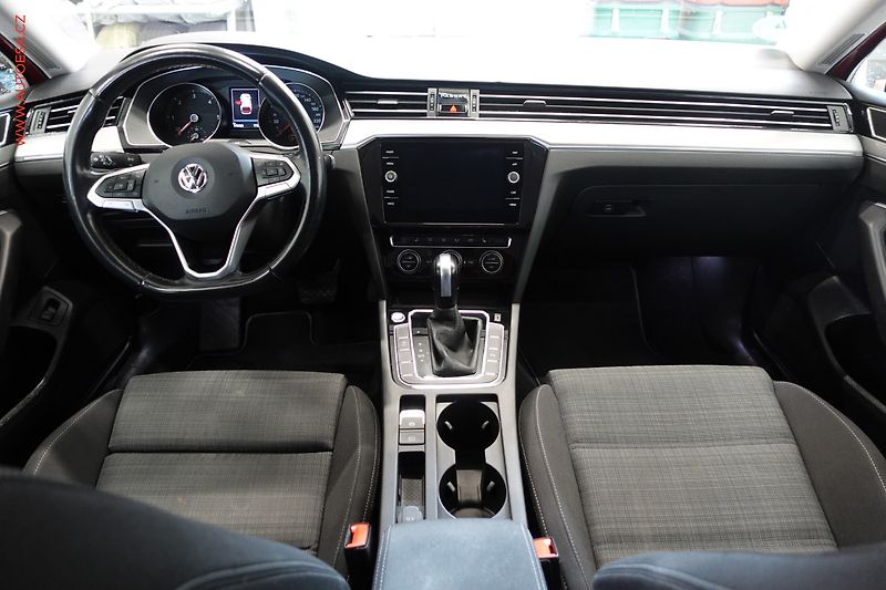 Volkswagen Passat (2019) 2.0 TDi, DSG, LED, kamera - fotka 8 z 24