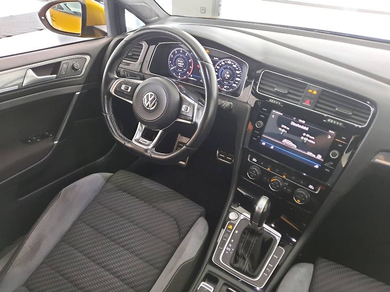 Volkswagen Golf (2017) 1.5 TSI (110kW/150k) DSG, R-Li - fotka 7 z 21