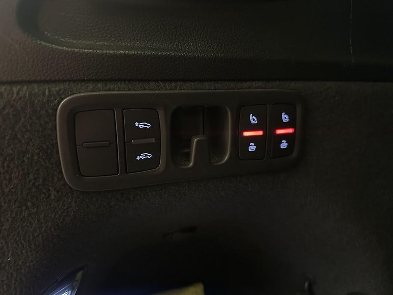 Audi Q7 (2018) 50TDI 7 míst MATRIX CZ  - fotka 18 z 33