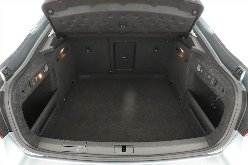 Škoda Superb (2019) Ambition 2.0 TDI, Automat - fotka 18 z 19