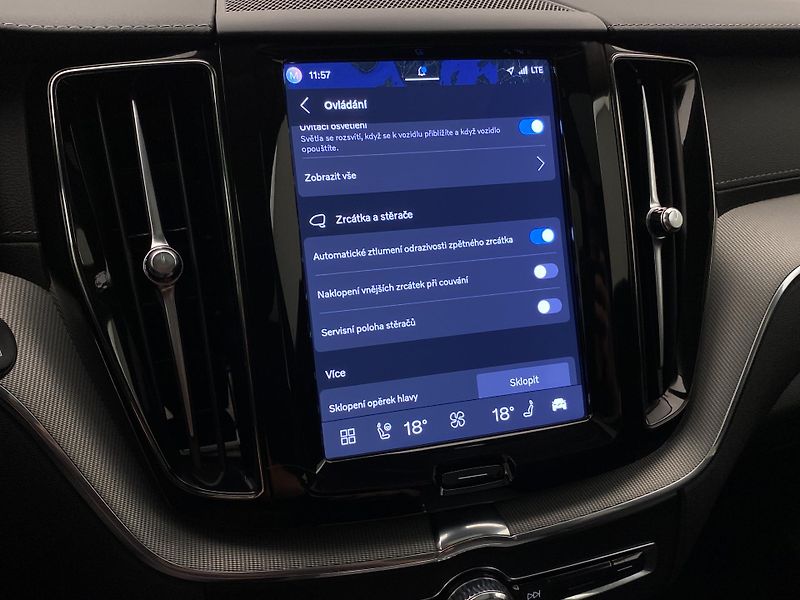 Volvo XC60 T8 AWD RECHARGE DARK ULTRA CZ - fotka 53 z 63