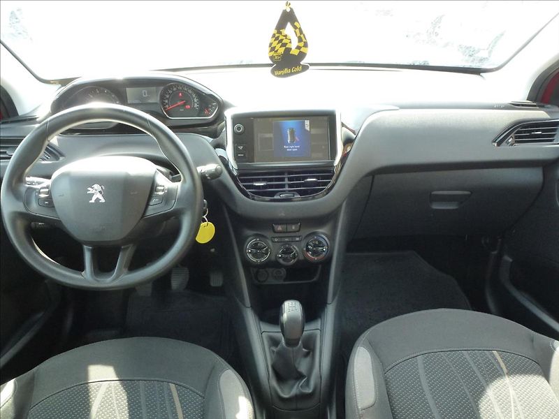 Peugeot 208 1,4 VTi Access 95k MAN5  Lucif - fotka 28 z 44