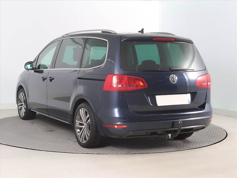 Volkswagen Sharan (2013) 2.0 TDI BMT, Kůže, Navi - fotka 4 z 18