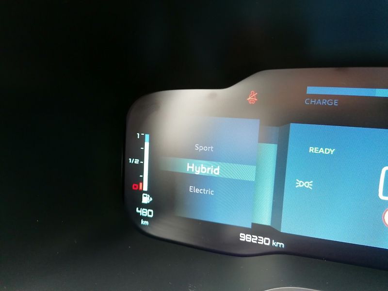 Citroën C5 Aircross (2021) 1.6 Hybrid Plug-in 225E - fotka 17 z 43