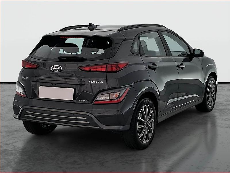 Hyundai Kona (2022) Electric 39 kWh, SoH 100% - fotka 5 z 18
