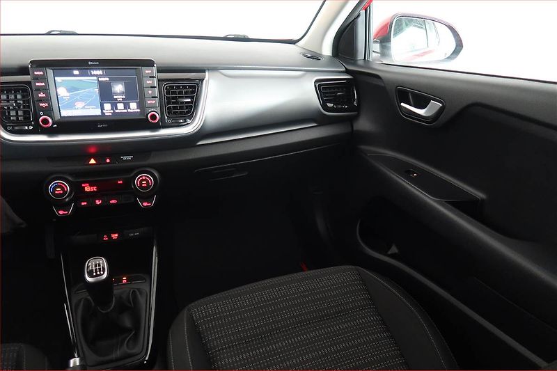 Kia Stonic (2019) 1.4 CVVT, Serv.kniha, Navi - fotka 8 z 18