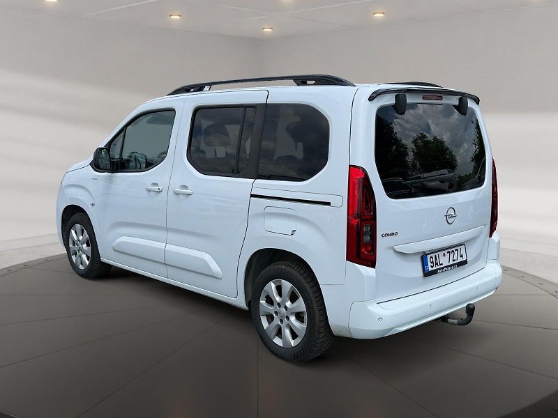 Opel Combo (2022) ELEGANCE+ 1.5CDTI 96kW TAŽNÉ - fotka 4 z 11