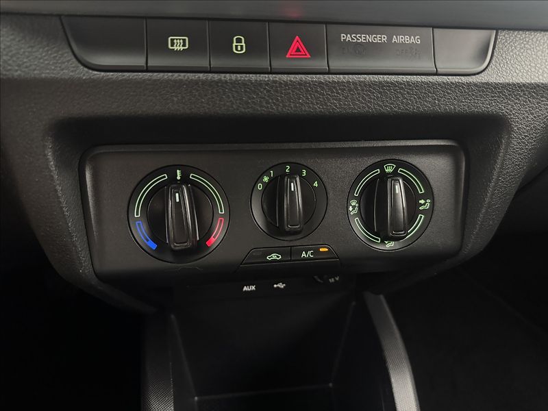 Škoda Fabia 1,2 81kW LED AC NAVI SENZORY - fotka 21 z 35