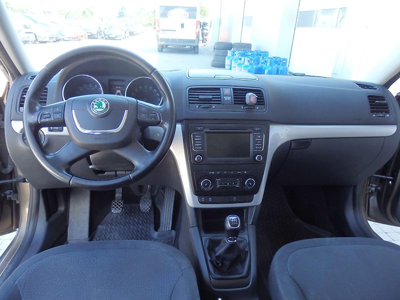 Škoda Yeti 2.0 TDI 103 kW ZÁVĚS - fotka 11 z 14