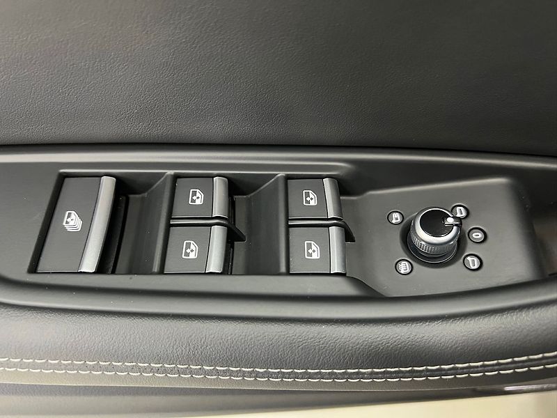 Audi S5 QUATTRO CABRIO, B&O, MATRIX, 3 - fotka 29 z 31