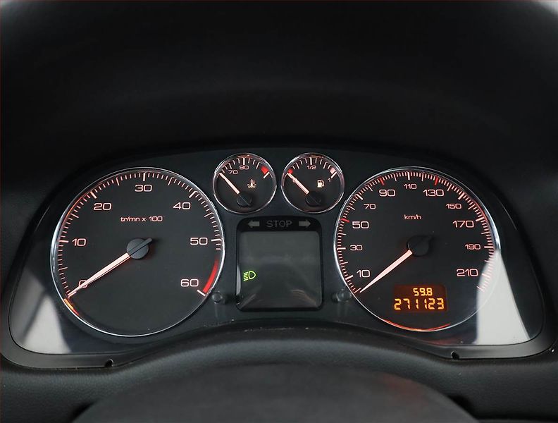 Peugeot 307 (2008) 1.6 HDi, jezdí výborně - fotka 8 z 12