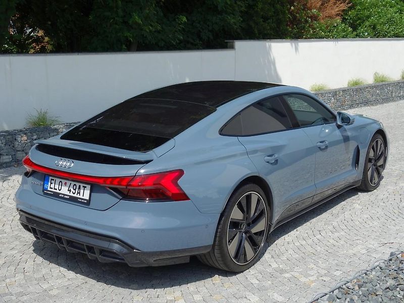 Audi e-tron GT (2021) STAV NOVÉHO FULL EXTRA VÝBAVA - fotka 4 z 14