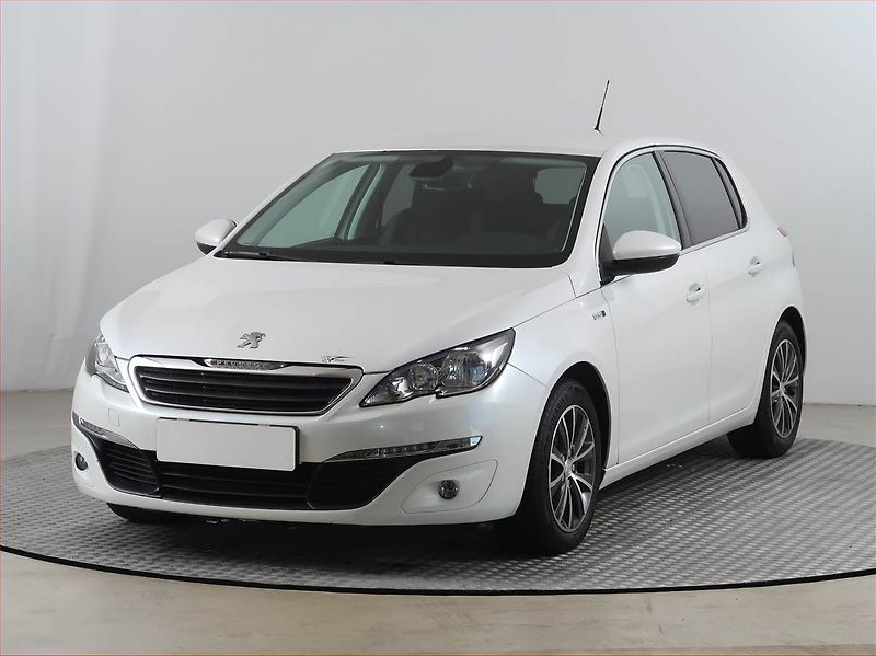 Peugeot 308 (2015) 1.2 e-THP, Tempomat - fotka 2 z 16