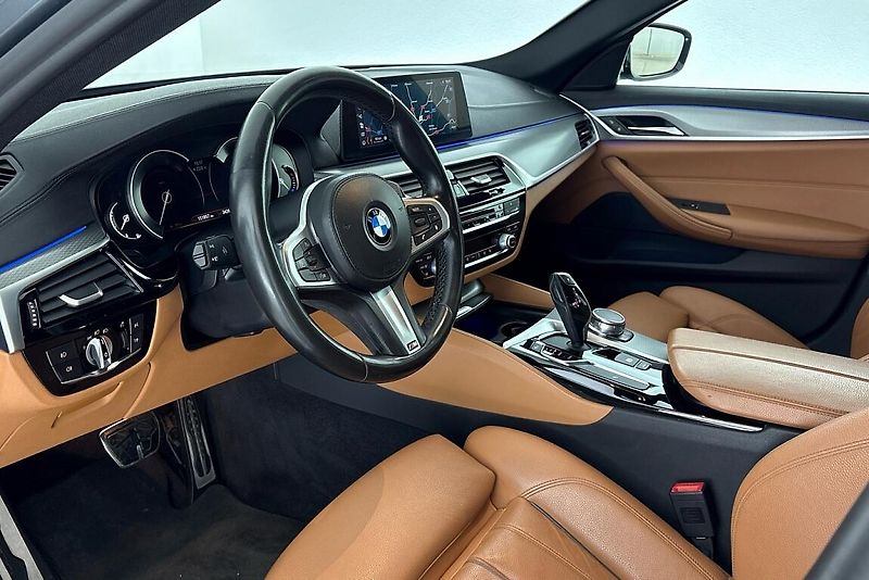 BMW Řada 5 540i xDrive - fotka 6 z 24