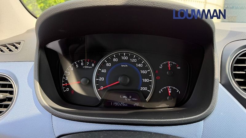 Hyundai i10 1.0 Classic - fotka 9 z 24