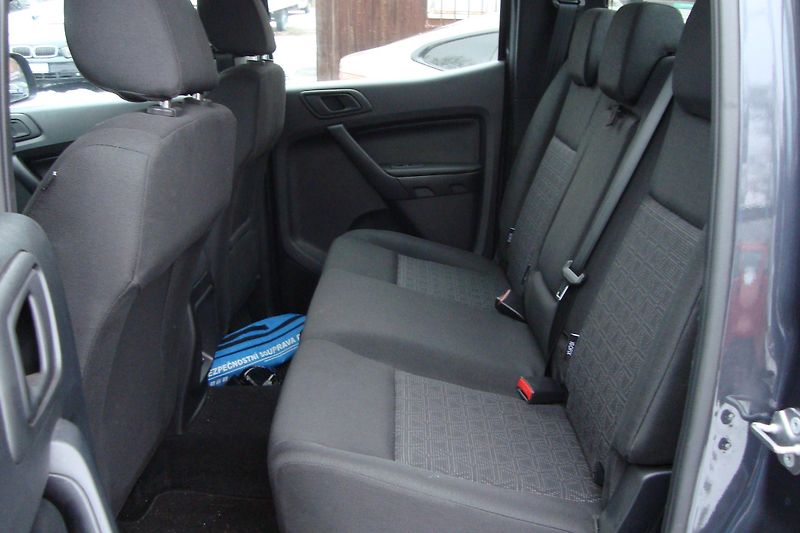 Ford Ranger (2023) 2.0TDCi, 4x4,ČR,Pouze 17 tis.! - fotka 35 z 78
