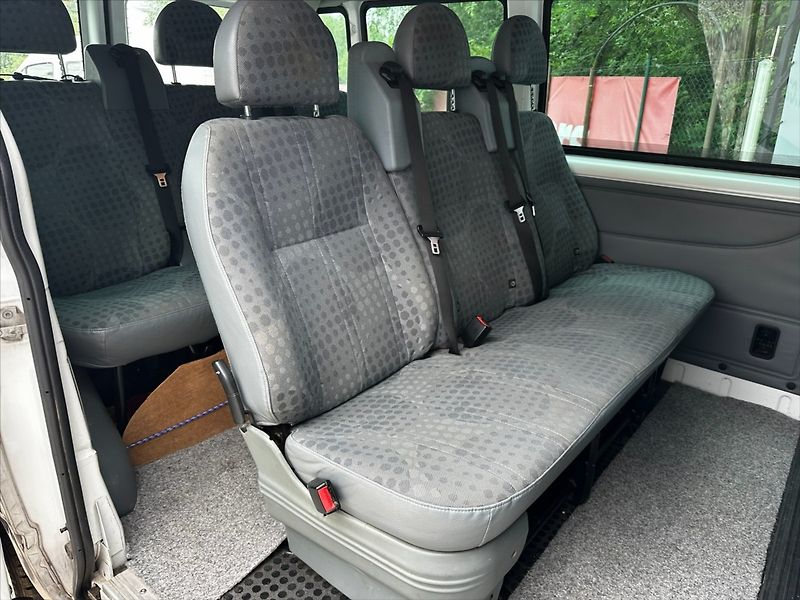 Ford Transit 2.2 TDCi 74kW 9 míst L1H1 - fotka 14 z 36