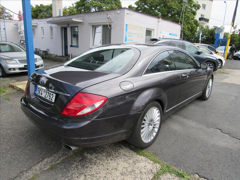 Mercedes-Benz CL 5,5 550 Elegance 285 KW - fotka 6 z 36