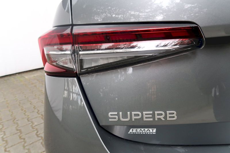 Škoda Superb (2025) L&K 2.0 TDI 142 kW 4x4 DSG - fotka 15 z 28